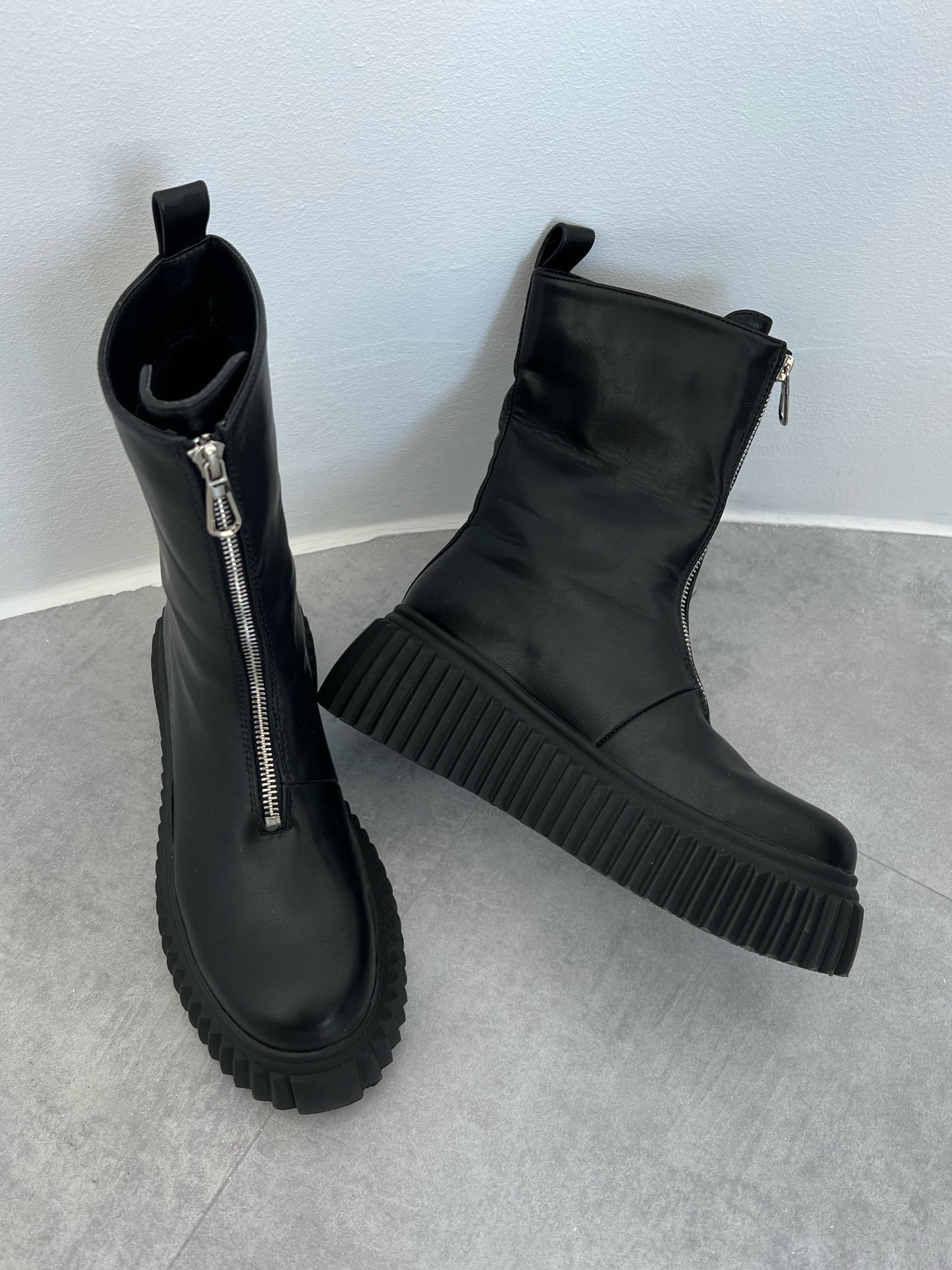 Boots Kunstleder, schwarz