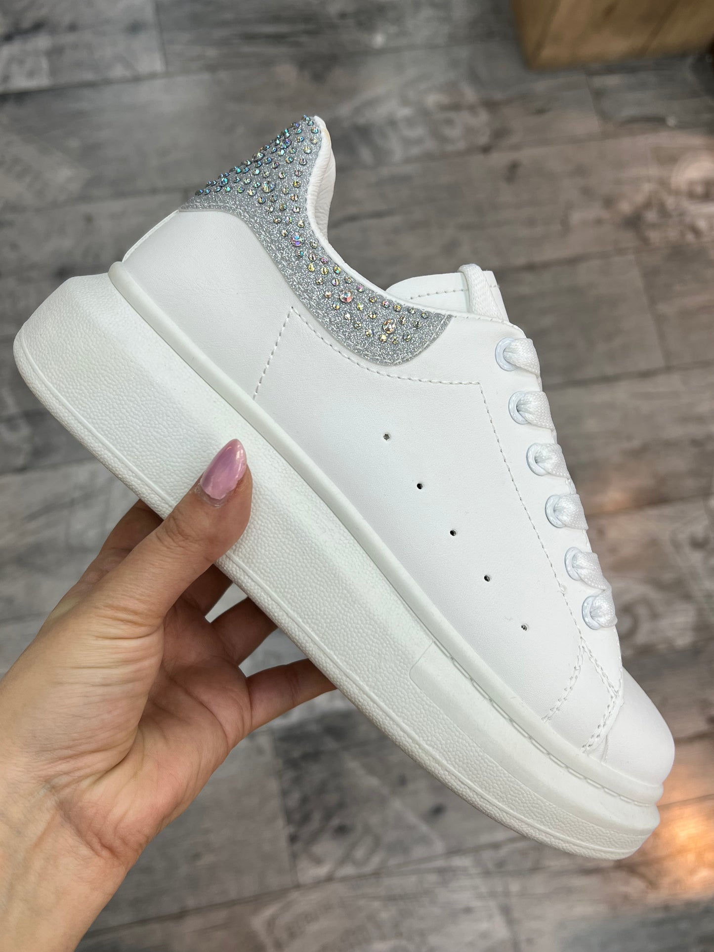 Sneaker mit Strass