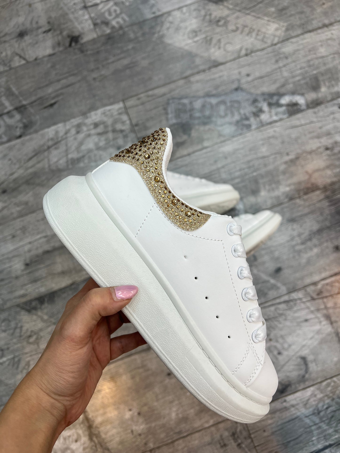 Sneaker mit Strass